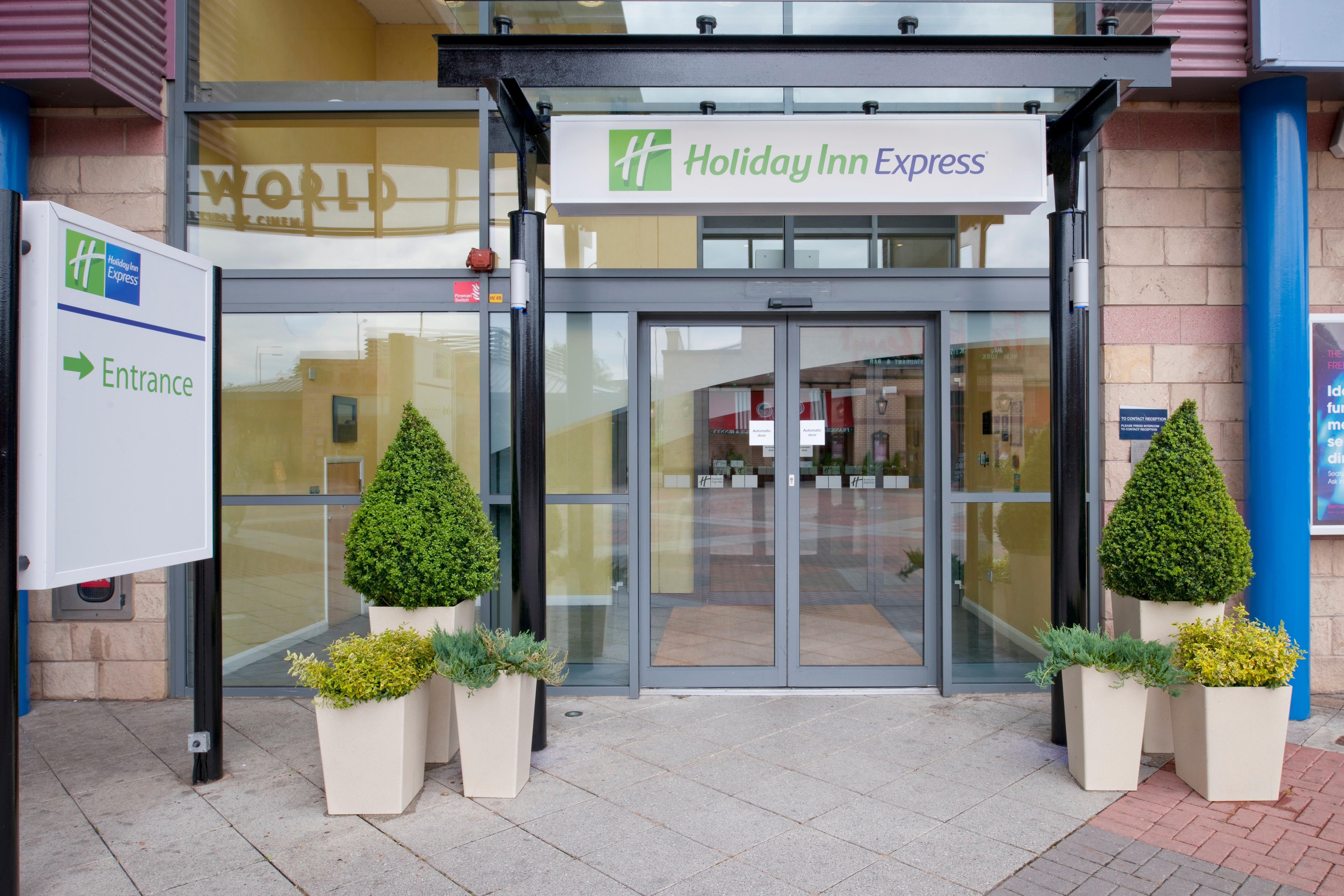 Holiday Inn Express Bradford City Centre, An Ihg Hotel Exterior photo